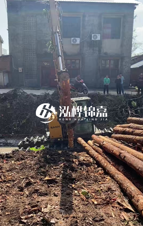 南昌河道清淤專業(yè)施工-履帶式挖機清理河道更方便嗎？