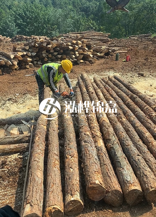 4米長(zhǎng)松木樁防腐處理每根加多少錢(qián)？松木樁尾徑8cm的價(jià)格多少？
